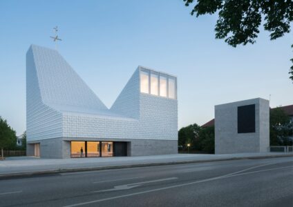 Meck Architekten: chiesa di Seliger Pater Rupert Mayer a Poing, Monaco di Baviera (Germania, 2019 - Courtesy Fondazione Frate Sole)