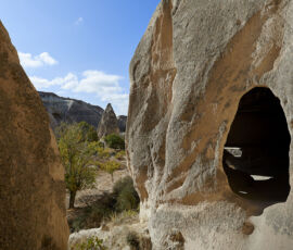 Immagini della Cappadocia nella mostra del premio internazionale Carlo Scarpa per il giardino (©Fondazione Benetton)