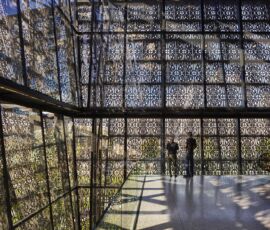 L'interno dell' Smithsonian National Museum of African American History and Culture (Washington, 2016) di David Adjaye