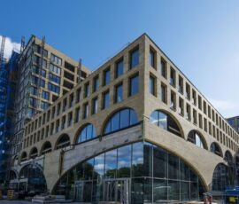 Il progetto West Beat ad Amsterdam dei Studio9.dots: un edificio polifunzionale con alla base il "Superspace"(©Studio9.dots)