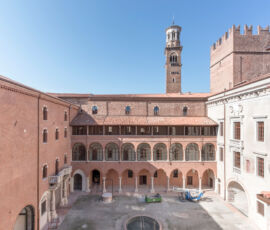 Il Palazzo del Capitanio (© Marco Totè)