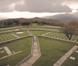 Il Cimitero al Passo della Futa (Firenze)