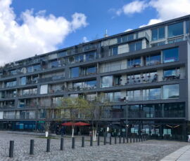 Progetto di bfstudio. Metropolenhaus, prospetto principale sulla Piazza (© Francesca Petretto)