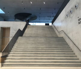 La prima scala vista dal foyer (foto di Francesca Petretto)