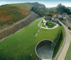 Studio Archicura, ampliamento della tenuta vitivinicola Cascina Adelaide a Barolo (Cuneo, 2016 - foto di Fiorenzo Calosso)