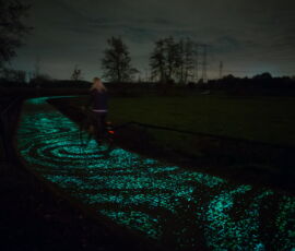 Van Gogh Roosegarde Bycicle Path (© Studio Roosegarde)