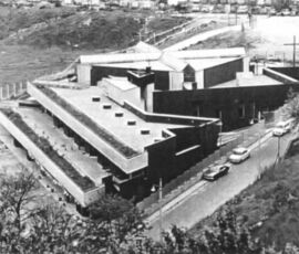 Complesso Parrocchiale di San Giuseppe Cottolengo in via di Valle Aurelia, Roma, per Vicariato di Roma; con P. Cercato e E. Tonca - Vista esterna 1976-79