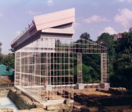 Soprintendenza Archeologica per l’Etruria Meridionale. Allestimento della Mostra: “Apollo a Veio: rievocazione di un santuario etrusco” 1992. Vista esterna