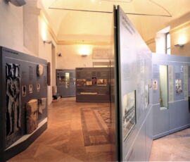 Cripta balbi. Museo Nazionale Romano. Crypta Balbi in Roma. Allestimento museografico del nuovo Museo di Roma nel Medioevo e dell’Archeologia Urbana. 2000-01