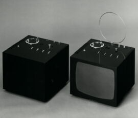 Televisore Black, Brionvega, 1969, spento e acceso. Archivio Brionvega, foto Aldo Ballo
