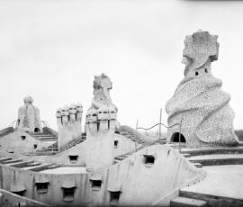 Candelabro per la cripta della Sagrada Familia (© FundacioJunta Constructora del Temple Expiatori de la Sagrada Família / Pep Daudé)