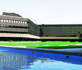 Centro Direzionale delle Assicurazioni Generali a Mogliano Veneto (1988)