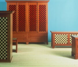 Aldo Rossi, Serie di mobili Fiorentino, 1992-1995.
Collezione Bruno Longoni Atelier d’arredamento,
Cantù (© Eredi Aldo Rossi, courtesy Fondazione
Aldo Rossi)