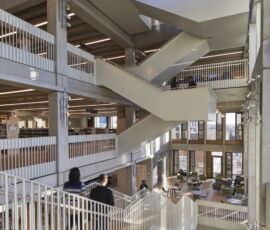 La Town House della Kingston University (© Ed Reeve)
