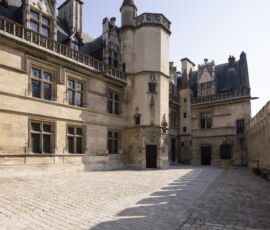 Musée de Cluny / refonte des parcours / Etat final avant réouverture / Cour de l'Hôtel