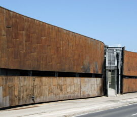 Fundermax a StVeit-Glan (1987, © Wikipedia)