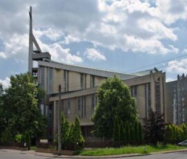 Chiesa di Nostra Signora della Vittoria, Częstochowa, 1975-2000, architetto Antoni Mazur