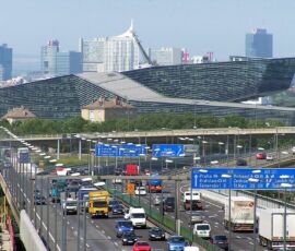 T-Center a Vienna (2004, © Wikipedia)