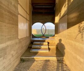 Ingresso al tramonto di aprile (© Gabriele Toneguzzi)