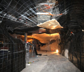 Il cantiere della grotte Cosquer (foto Thierry Lavernos - © Kleber Rossillon Region Provence-Alpes-Cote d'Azur)