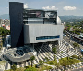 © OMA by Chris Stowers