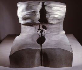 Sfinge di Manhattan, 1974, bronzo in bagno di nichel (Archivio Francesco Somaini)