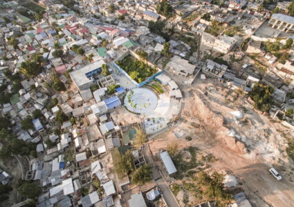 Retroactive, EVA, Haiti (© Etienne Pernot du Breuil)