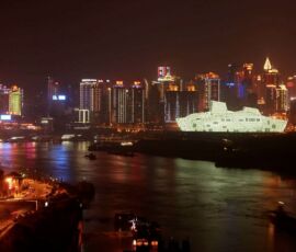 Chongqing, Cina, Grand Theater, foto notturna (2009)