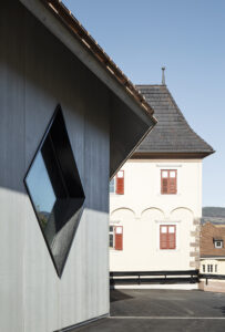 Premio Architettura Alto Adige,Turismo e lavoro: Walter Angonese e Flaim Prünster architekten (© Samuel Holzner)