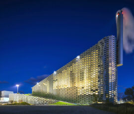 CopenHill, progettato dallo Studio Bjarke Ingles Group (BIG) e SLA Architects, costruito nel 2019 (© Tomas Majewski)