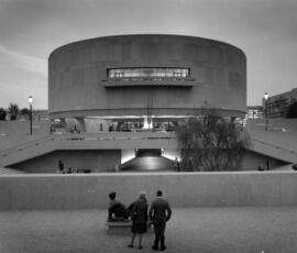 Hirshhorn Museum and Sculpture Garden, courtesy SOM