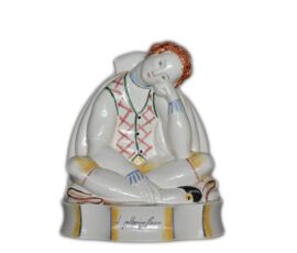 , Il pellegrino stanco, scultura in maiolica policroma 25 cm x 21 cm x 16,3 cm, Società Ceramica Richard - Ginori, 1925-1928, modellata da Salvatore Saponaro