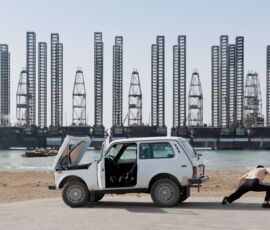 Baku, Azerbaijan, 2011
(© Iwan Baan)