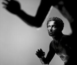 Mimmo Jodice, Atleta della Villa dei Papiri, 1986, © Mimmo Jodice