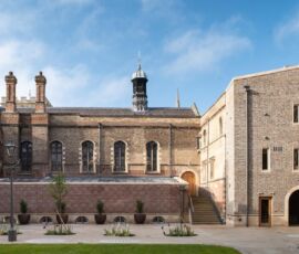 Jesus College di Paul Vonberg Architect (© David Valinsky)