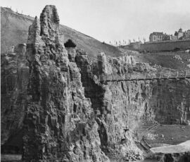 Lavori di sitemazione del Parc des Buttes-Chaumont, Parigi (Fotografia di Charles Marville, 1865 circa)
