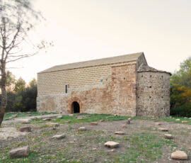 Sebastián Arquitectos SLP, “Restauro degli eremi del Camino de Santiago”