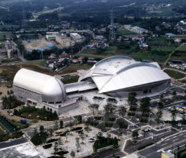 Fujisawa Municipal Gymnasium a Tokyo (© Fumihiko Maki and Associates)
