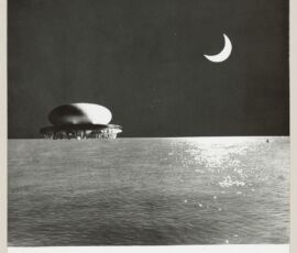 Fotografia del modello per Sala para el espectáculo plástico y el sonido en el espacio, Córdoba (Argentina) 943-1953, Fondo Amancio Williams,
© CCA"
