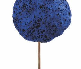 Yves Klein
Sculpture Éponge bleue sans titre, collezione privata, MAIS Lugano (© Succession Yves Klein / 2024, ProLitteris,
Zürich)