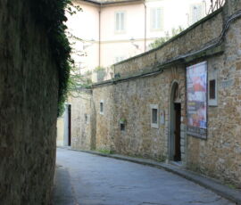 Ingresso alla Villa Bardini da Costa San Giorgio, (© Serena Acciai)